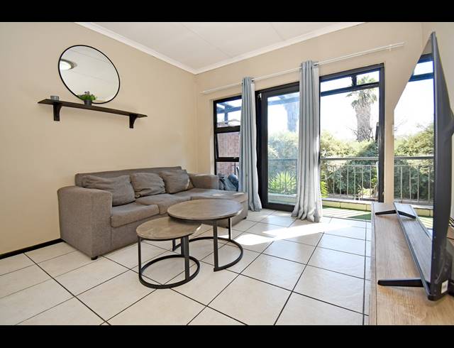 2 BEDROOM APARTMENT FOR SALE IN NOORDHANG
